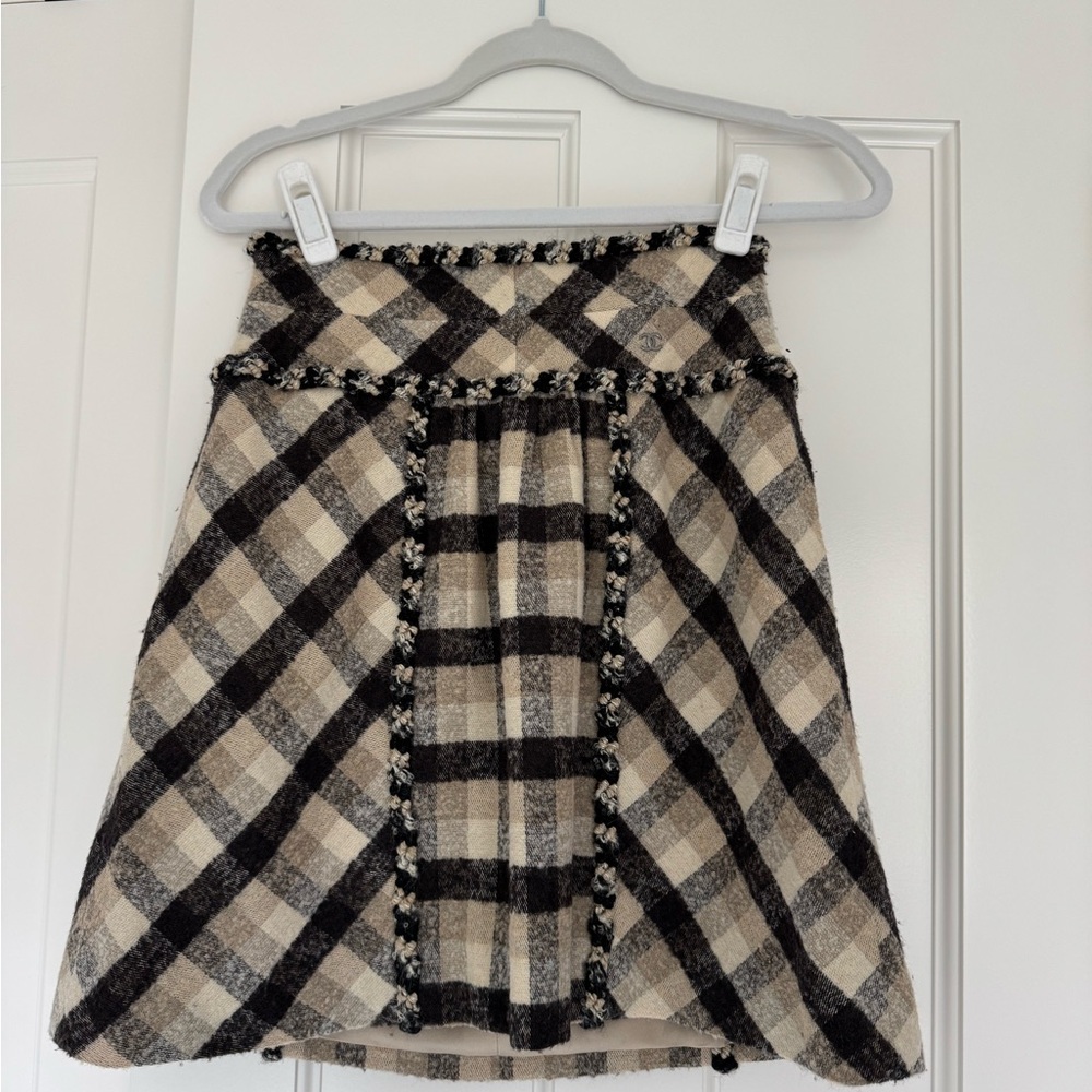 Authentic Rare Chanel Plaid Black and Cream Women's Skirt 38